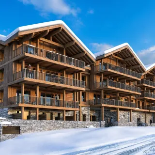 Vue extérieure du bâtiment en hiver